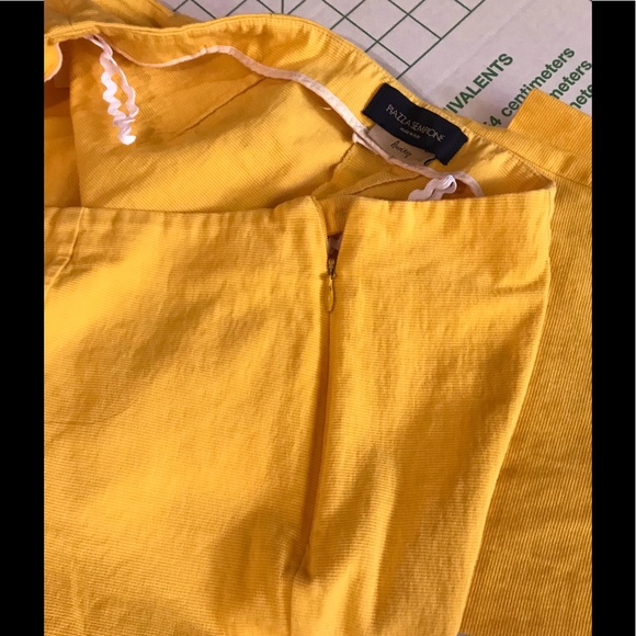 Gold Designer Pants **VG - Picture 3 of 3